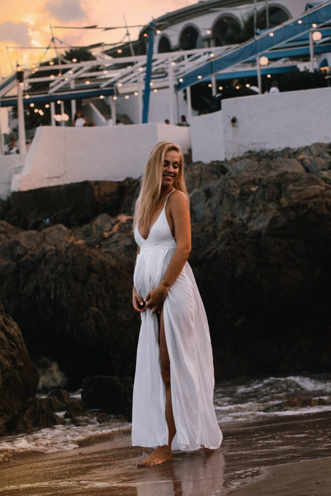 Maternity Photoshoot at the beach