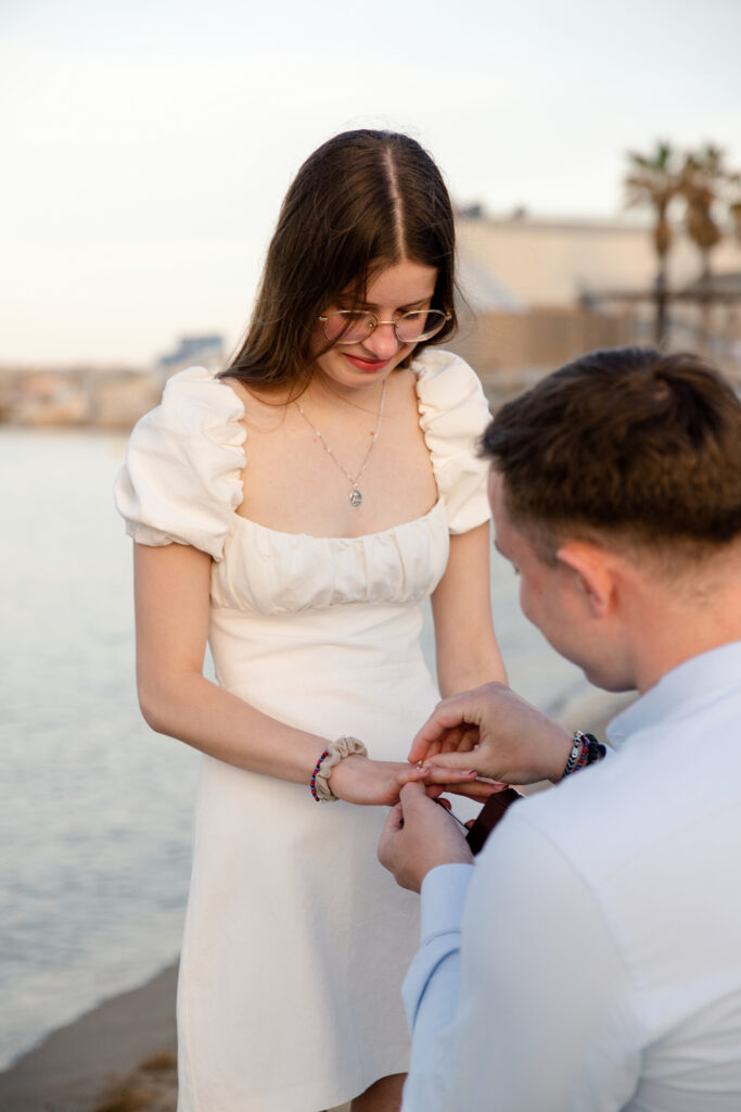 surprise-proposal-barcelona